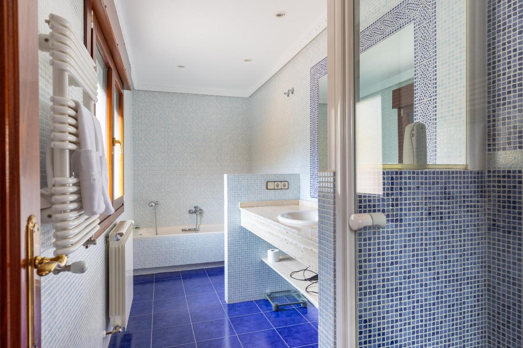 エル・ティエンブロ Mansion Con Jacuzzi A 40 Grados, Gran Piscina Y Padelヴィラ エクステリア 写真