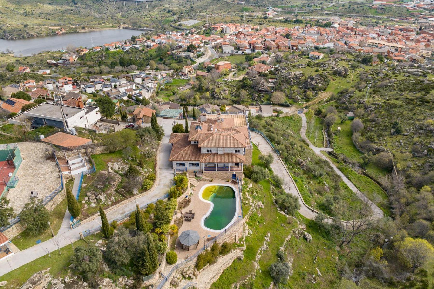 エル・ティエンブロ Mansion Con Jacuzzi A 40 Grados, Gran Piscina Y Padelヴィラ エクステリア 写真